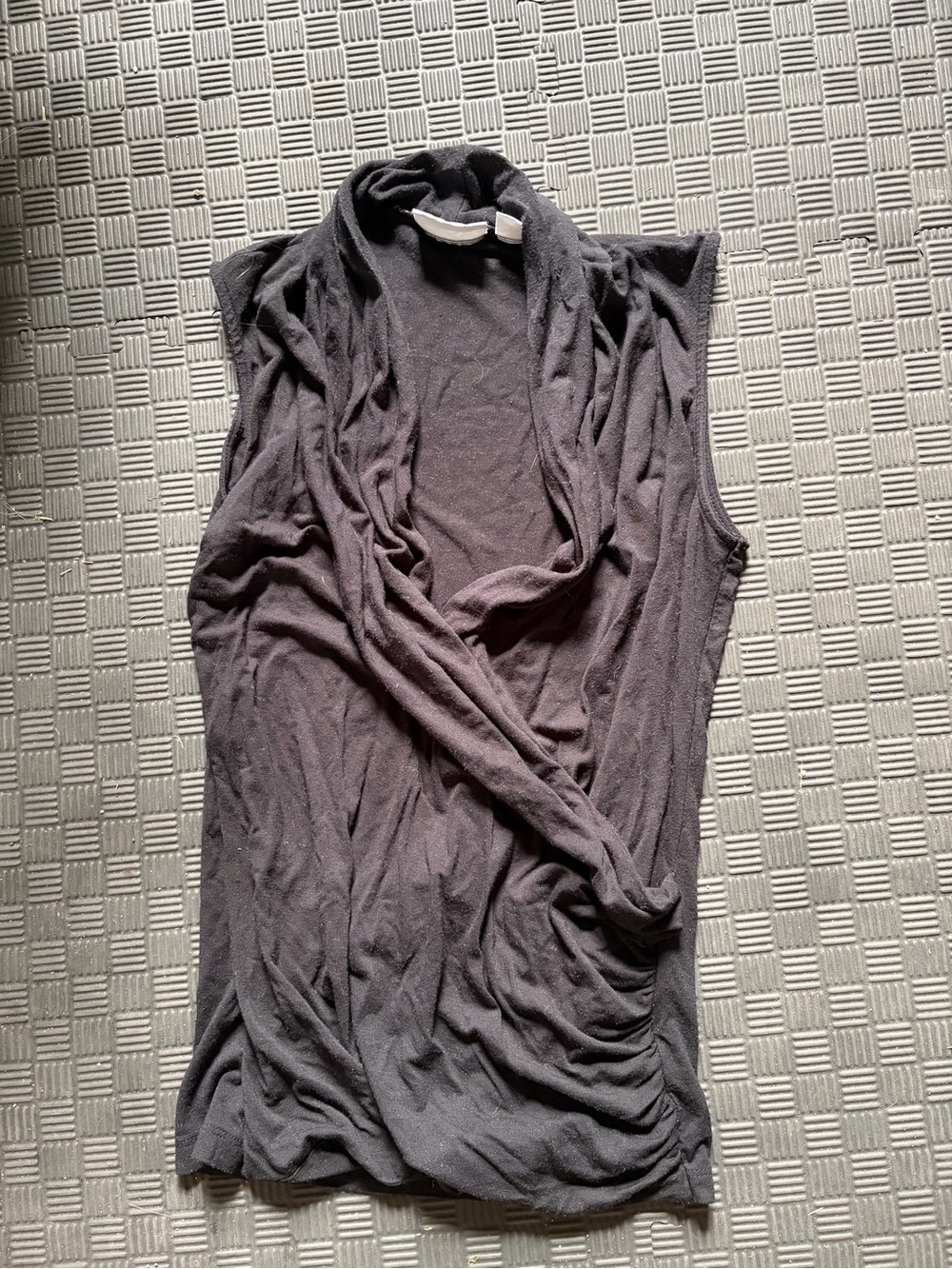 New York & Company Black Sleeveless shirt women’s xs